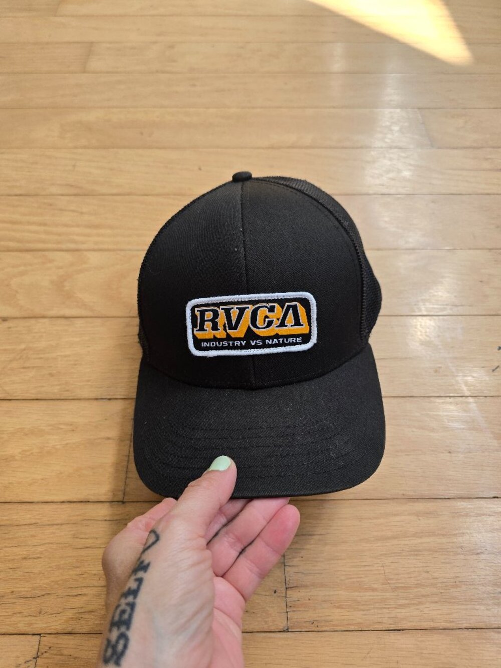 RVCA | 'Industry Vs Nature' black mid-fit surf vibes trucker hat